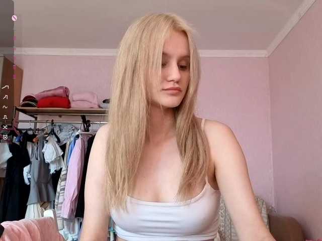 LeilaGerveler live cam on BongaCams