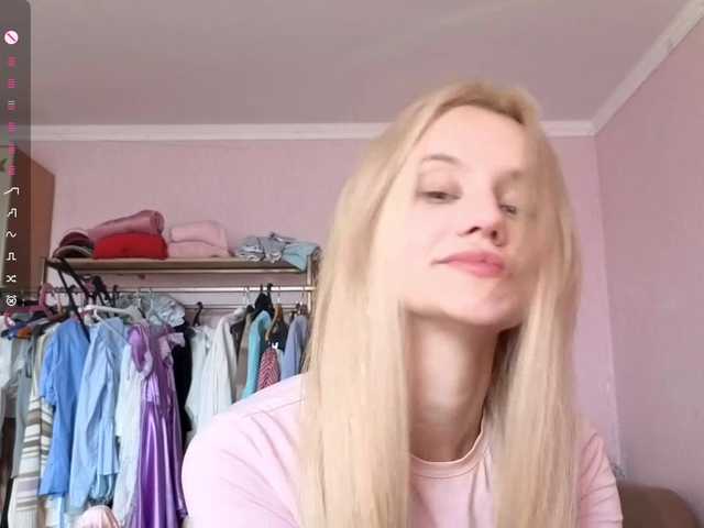 LeilaGerveler live cam on BongaCams