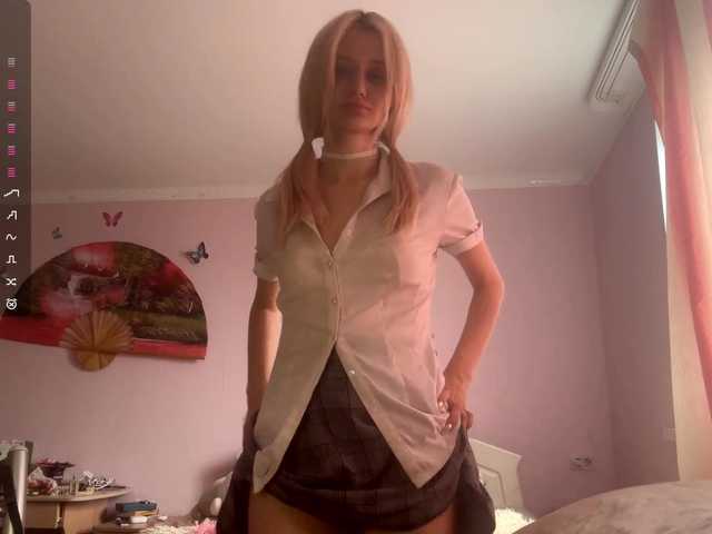 LeilaGerveler live cam on BongaCams