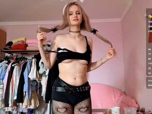 LeilaGerveler live cam on BongaCams