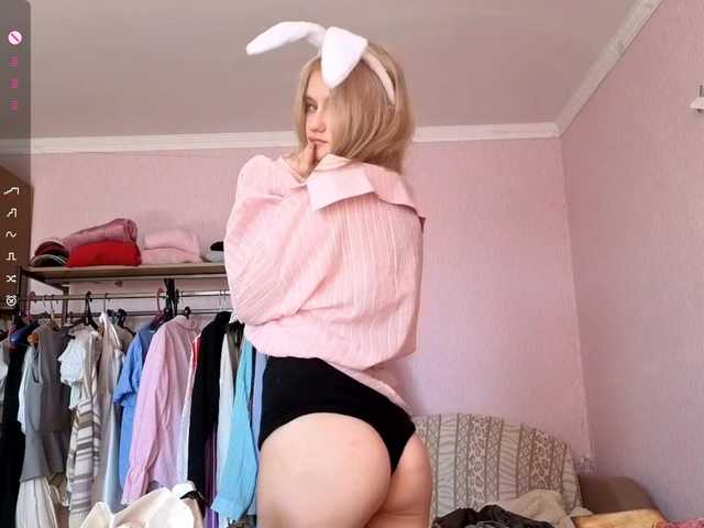 LeilaGerveler live cam on BongaCams