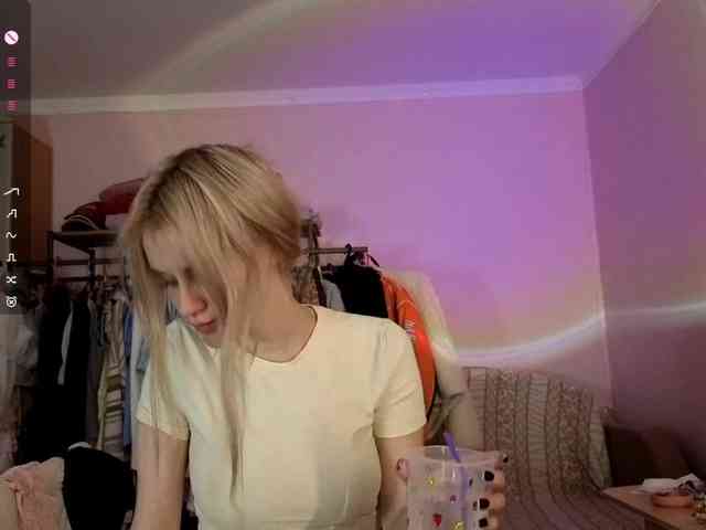 Melissablow webcam