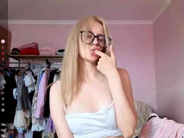 Melissablow webcam