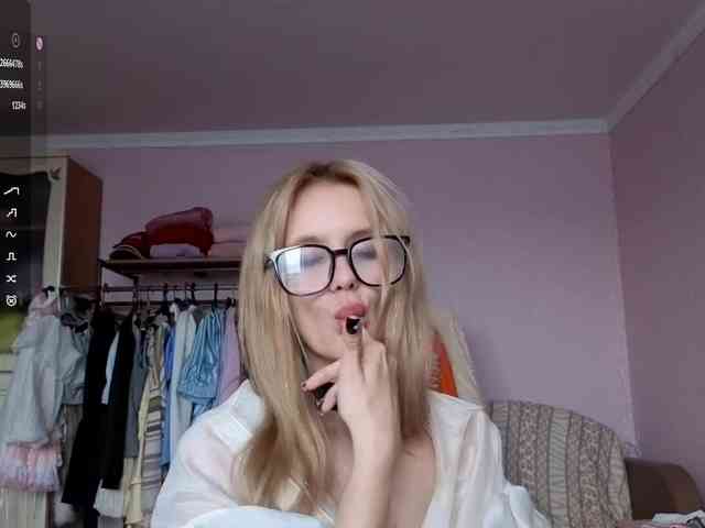 Melissablow webcam