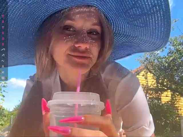 Melissablow webcam
