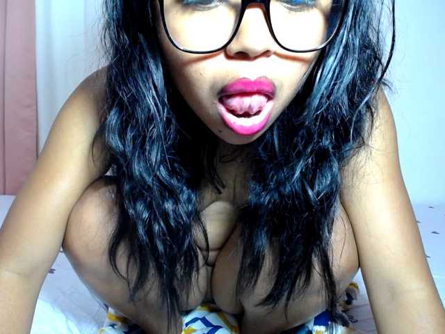 ALYASH live cam on BongaCams