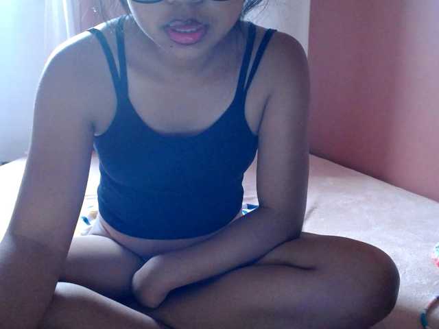 ALYASH live cam on BongaCams