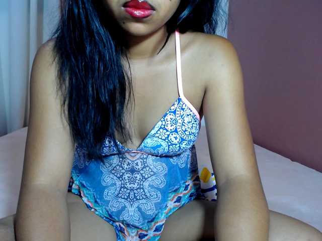 ALYASH, live now on BongaCams