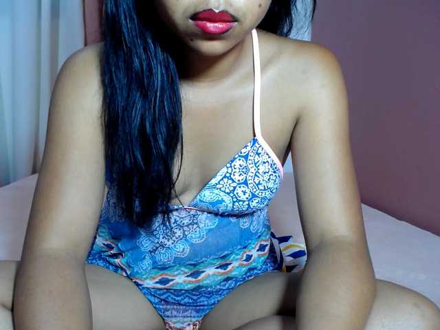 ALYASH, live now on BongaCams