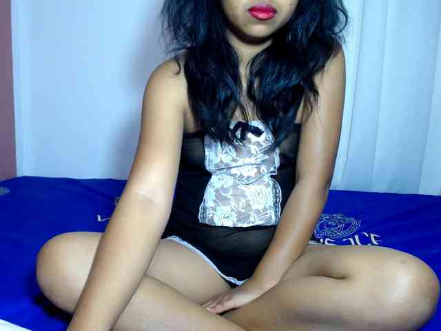 ALYASH Live Webcam on BongaCams