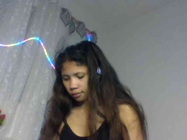 AKANE-WHITE webcam