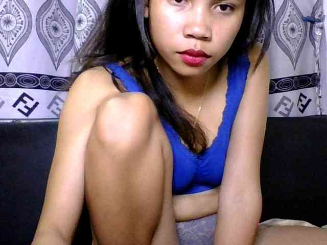 AKANE-WHITE webcam