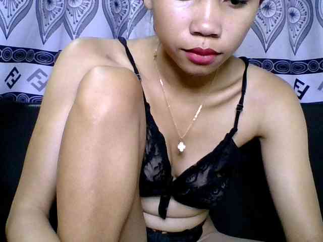 AKANE-WHITE webcam