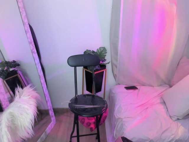 annewayne live cam on BongaCams