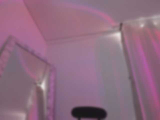 annewayne live cam on BongaCams