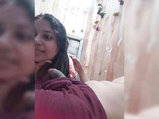 MOM-SUN-COUPLE webcam
