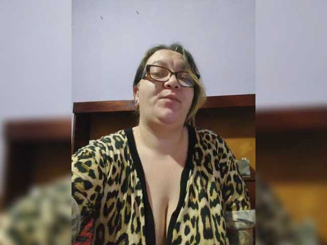 sweetmommy live cam preview