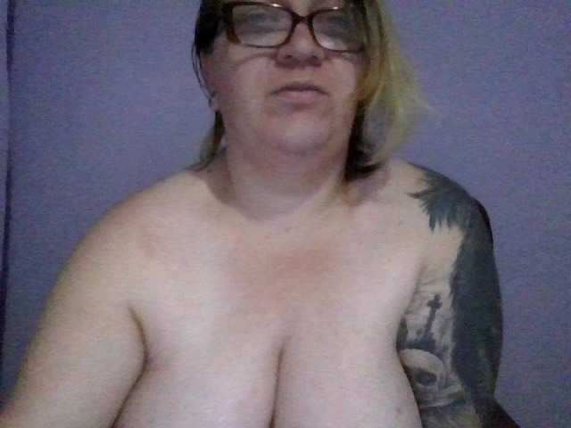 sweetmommy live cam on BongaCams