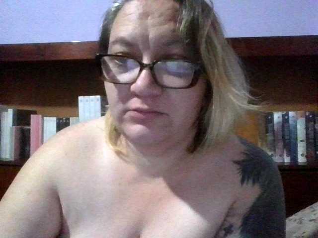 sweetmommy live cam on BongaCams
