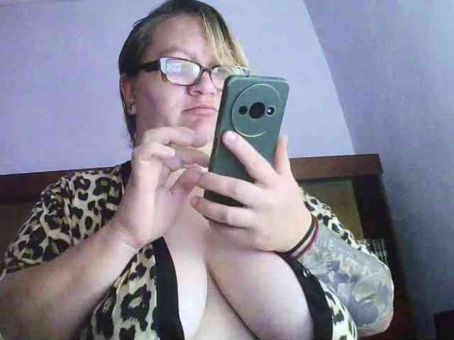 sweetmommy webcam