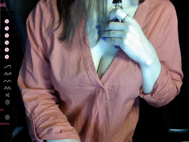 ScarletWitch666's BongaCams show and profile