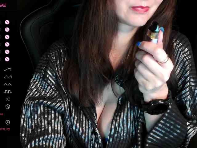 ScarletWitch666 webcam