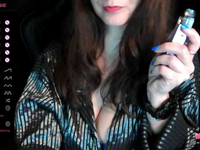 ScarletWitch666 webcam