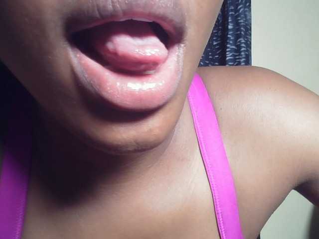 Sinfulbitch live cam on BongaCams