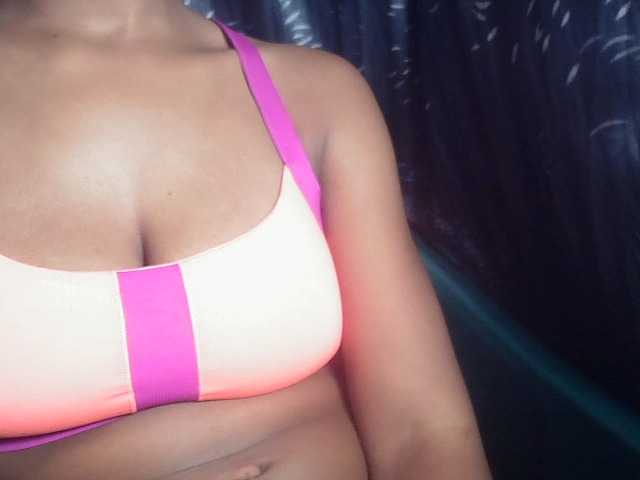 Sinfulbitch live cam on BongaCams