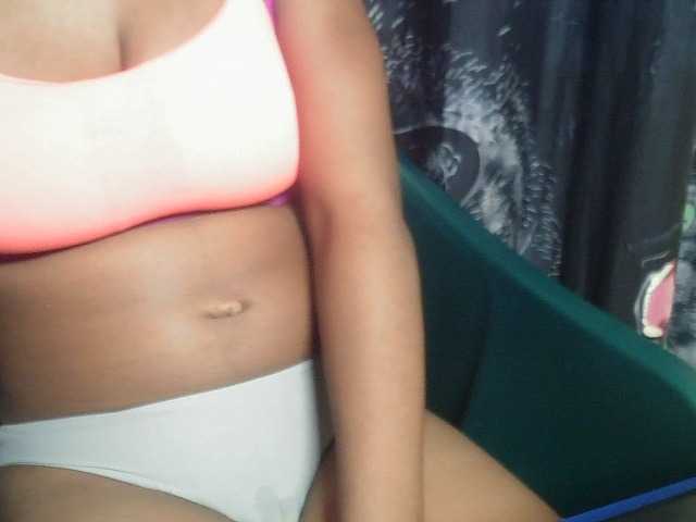 Sinfulbitch live cam on BongaCams
