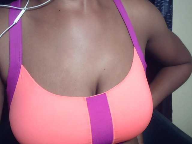 Sinfulbitch live cam on BongaCams