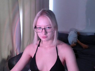 ChloeElegia Porn Show