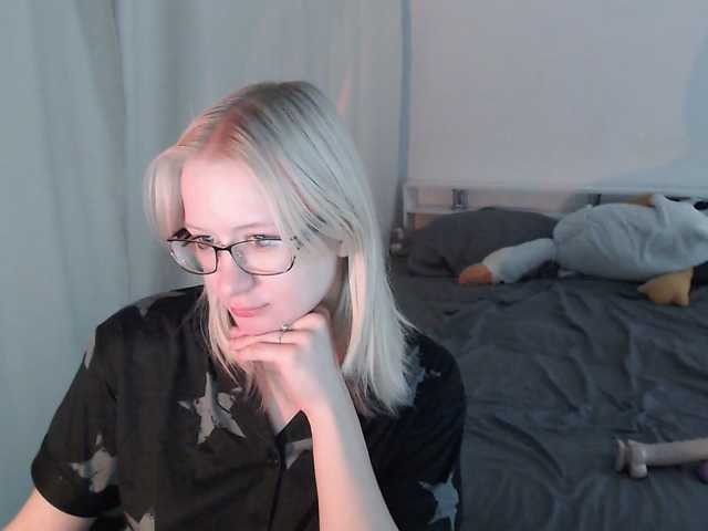 Chloe1love, live now on BongaCams