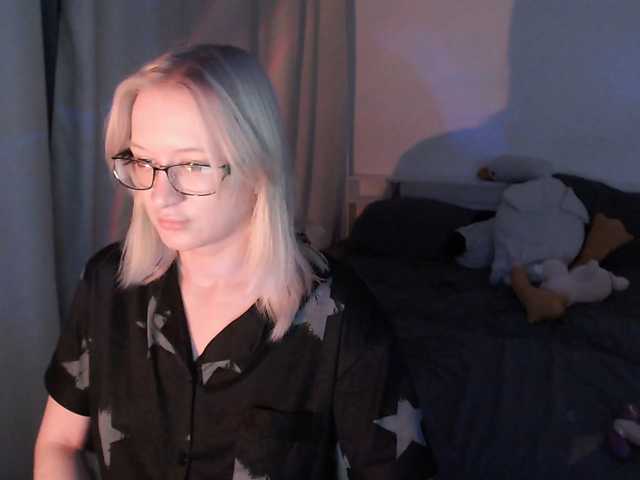 Chloe1love live cam on BongaCams