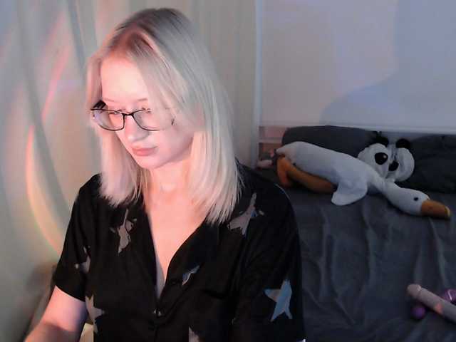 Chloe1love live cam on BongaCams