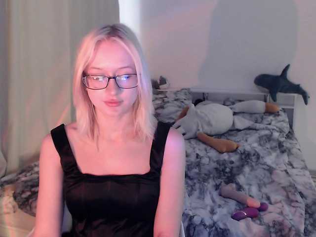 Chloe1love live cam on BongaCams