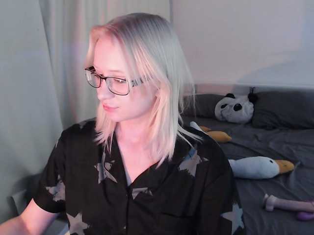 ChloeElegia webcam