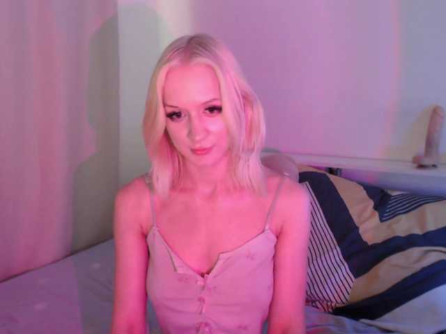 Chloe1love live webcam show