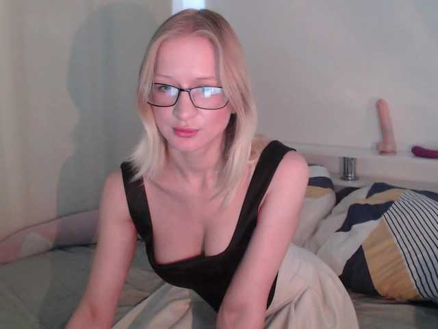 ChloeElegia webcam