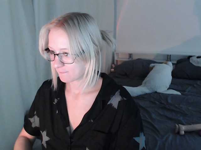 Chloe1love live cam on BongaCams