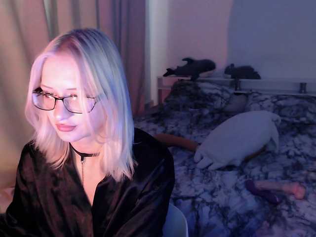 Chloe1love live cam on BongaCams