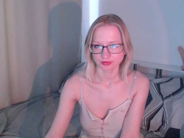 Chloe1love live cam