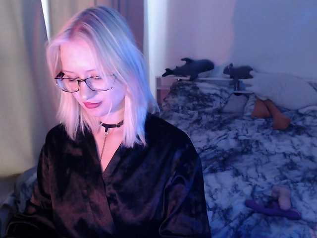 Chloe1love live cam on BongaCams