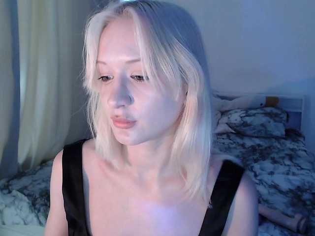 Chloe1love live cam on BongaCams