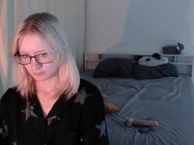 Chloe1love live cam on BongaCams