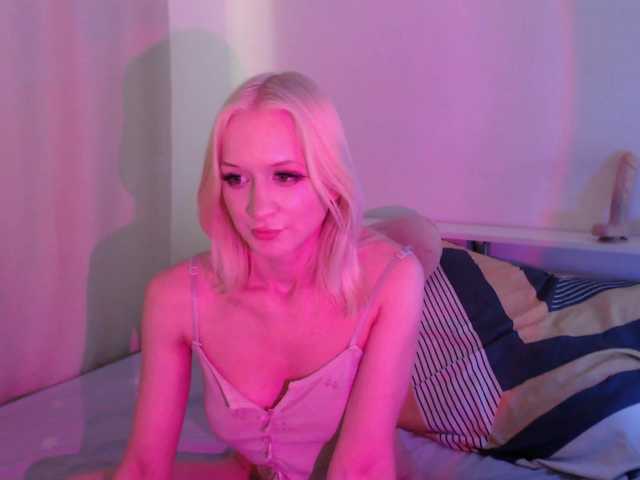 Chloe1love live webcam show