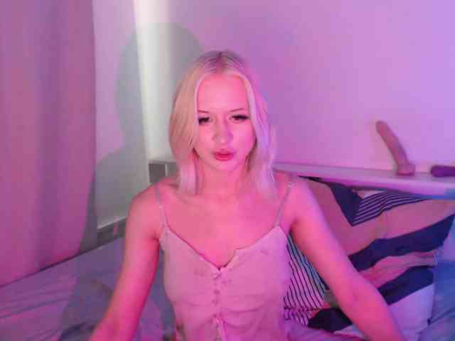 ChloeElegia webcam