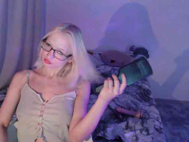 ChloeElegia webcam
