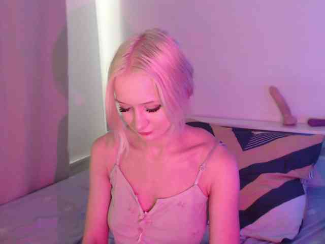 ChloeElegia webcam