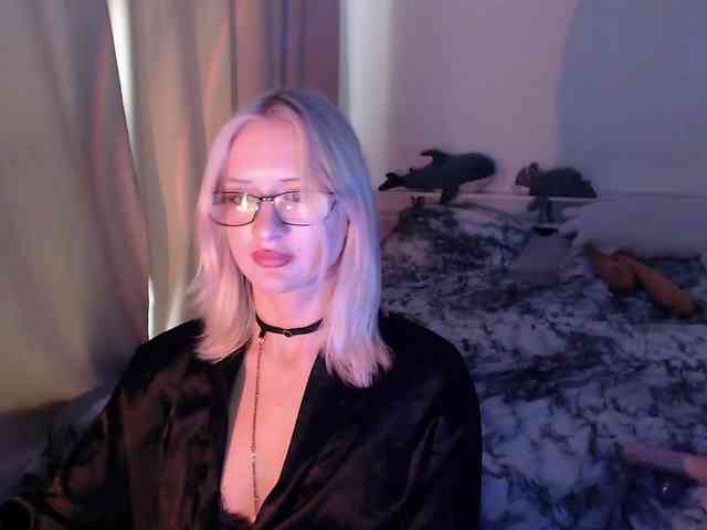 ChloeElegia webcam